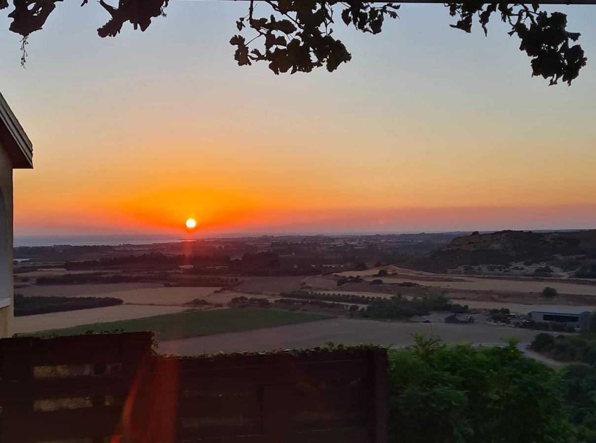 Arodafni House. Unique Views And Amazing Sunsets. Kouklia Exterior photo